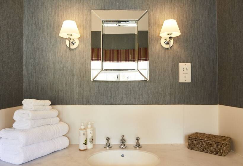 酒店 The Royal Oak, Yattendon