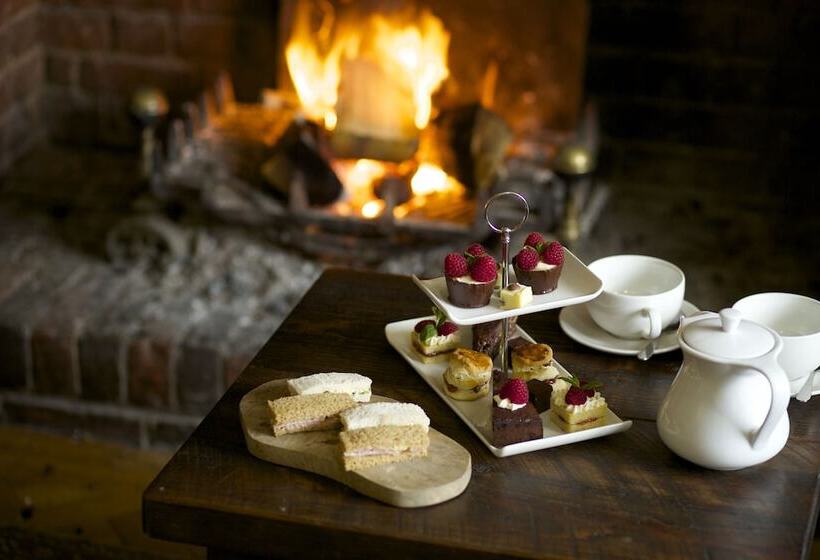 酒店 The Royal Oak, Yattendon