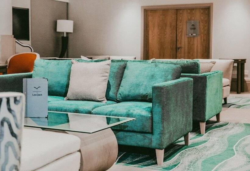 酒店 The Royal Yacht