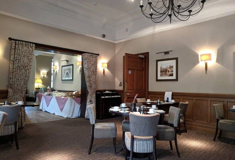 ホテル Sherbrooke Castle