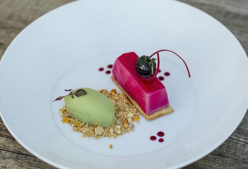 ホテル Sherbrooke Castle