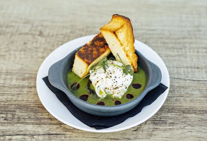 ホテル Sherbrooke Castle