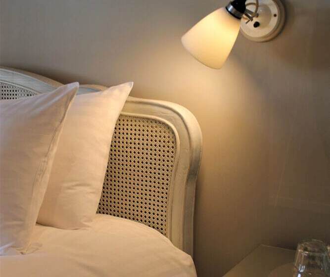 فندق The Ship Inn