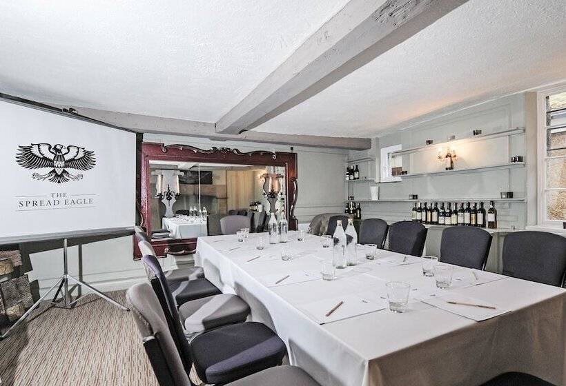 בית מלון כפרי The Spread Eagle