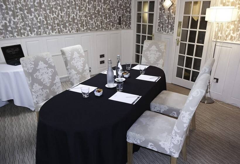 בית מלון כפרי The Spread Eagle