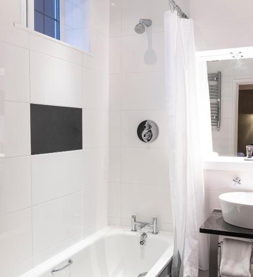 Отель The Stanneylands