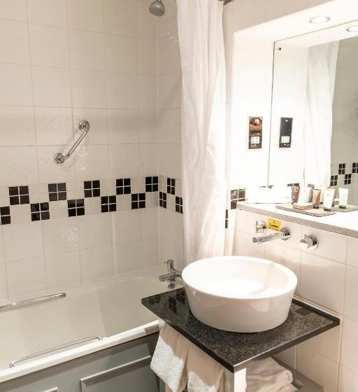 Отель The Stanneylands