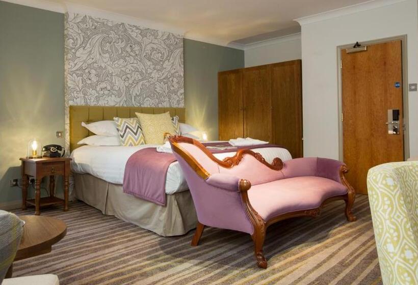 Отель The Stanneylands