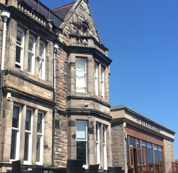 בית מלון כפרי The Strathearn