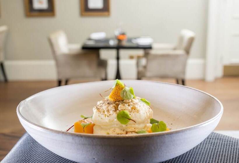 The Vineyard Hotel & Spa