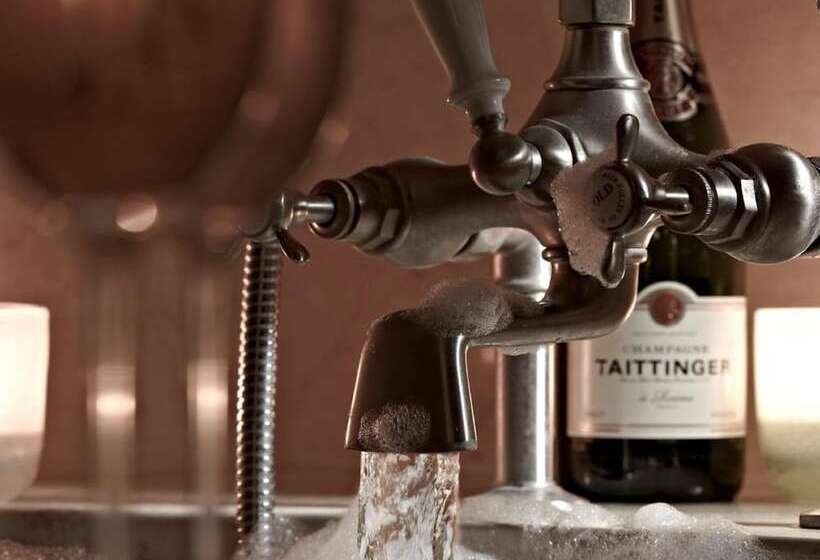 The Vineyard Hotel & Spa