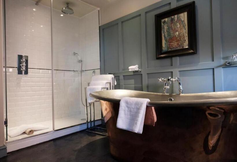 Отель The White Swan