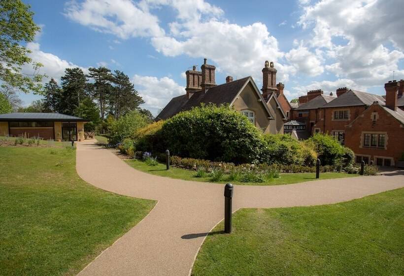 فندق The Wood Norton