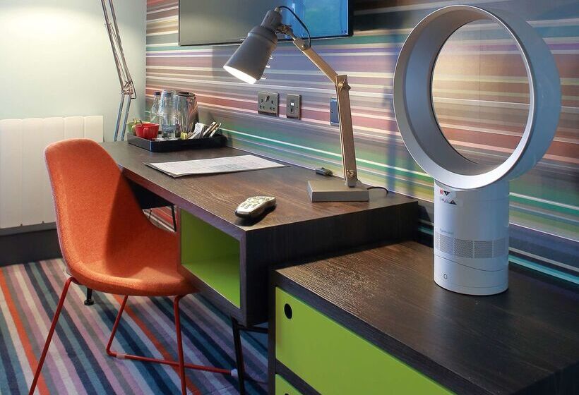 Village Hotel Cardiff