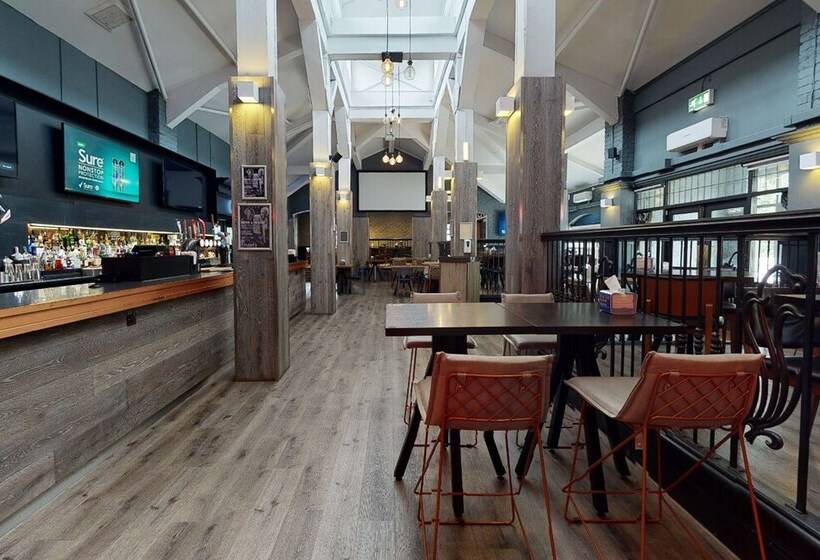 Village Hotel Liverpool