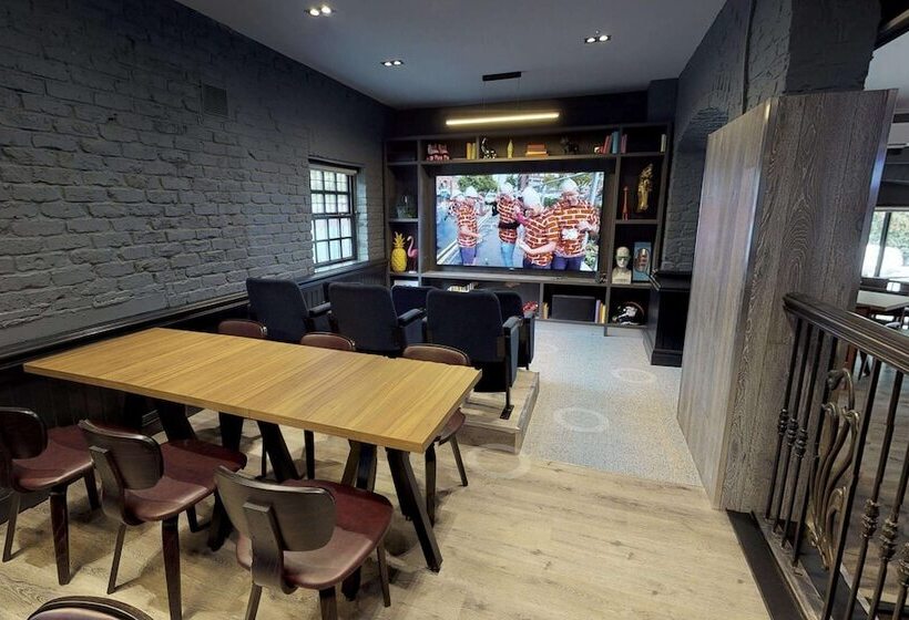 Village Hotel Liverpool