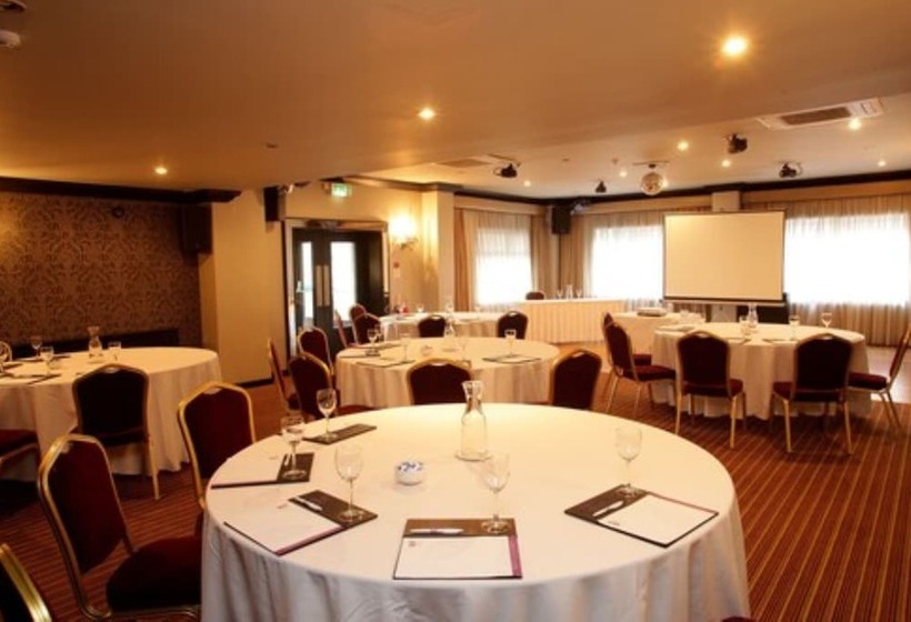 Отель Waterfoot