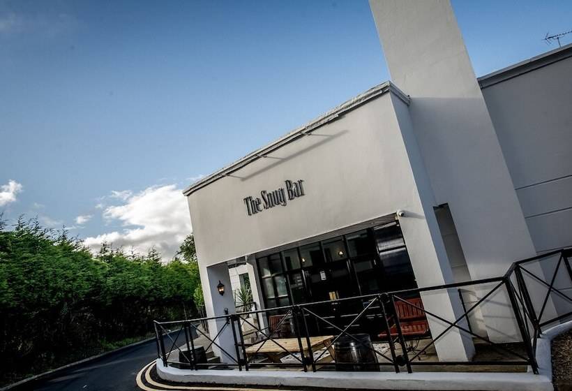 Отель Waterfoot