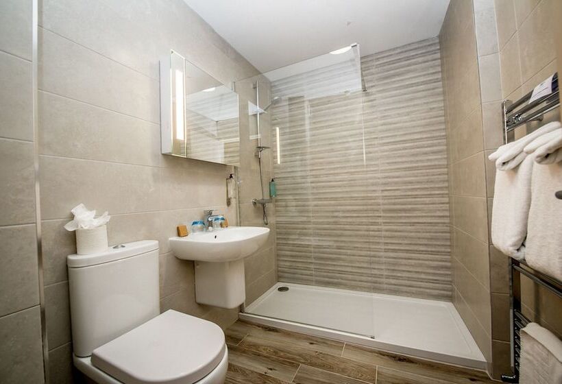 Отель Waterfoot