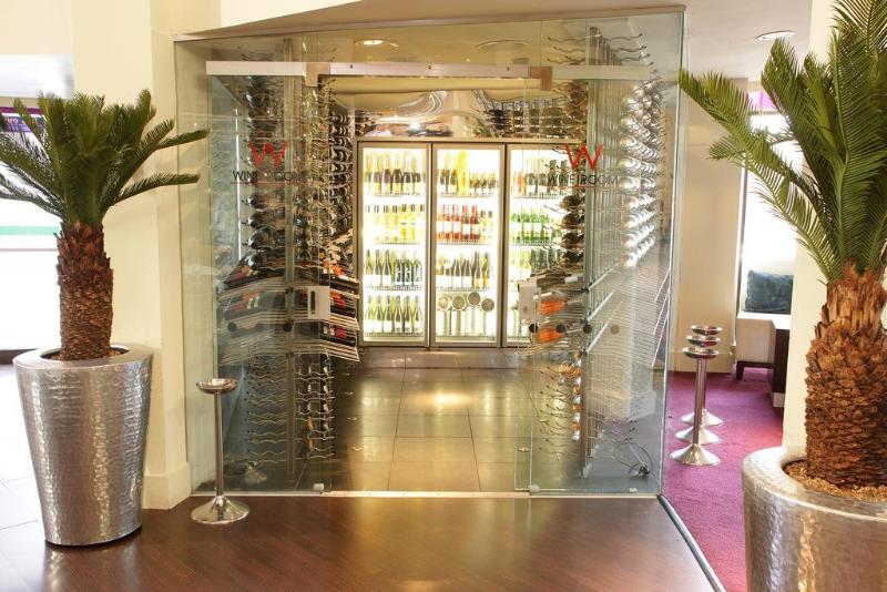 Отель Waterfoot