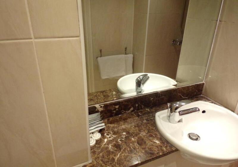 Отель Wedgewood