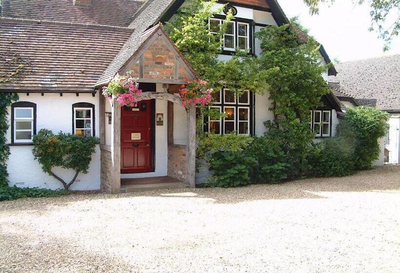 ホテル West Lodge