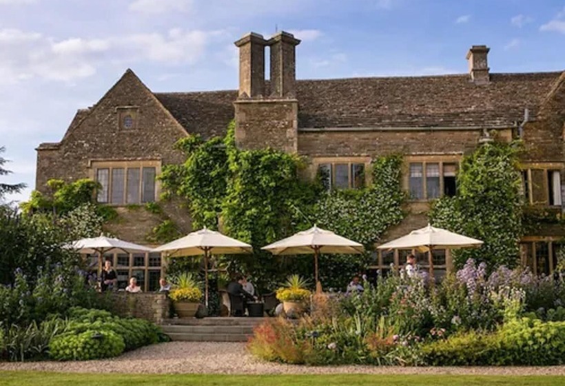 בית מלון כפרי Whatley Manor