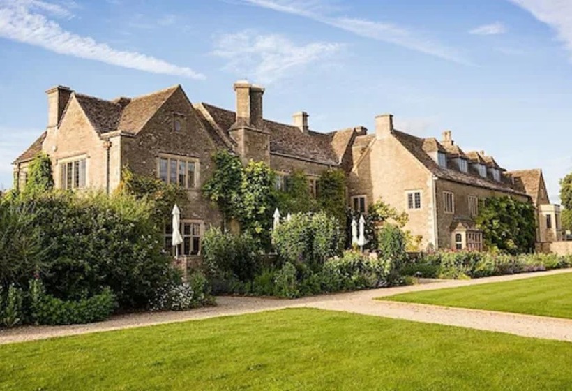 בית מלון כפרי Whatley Manor