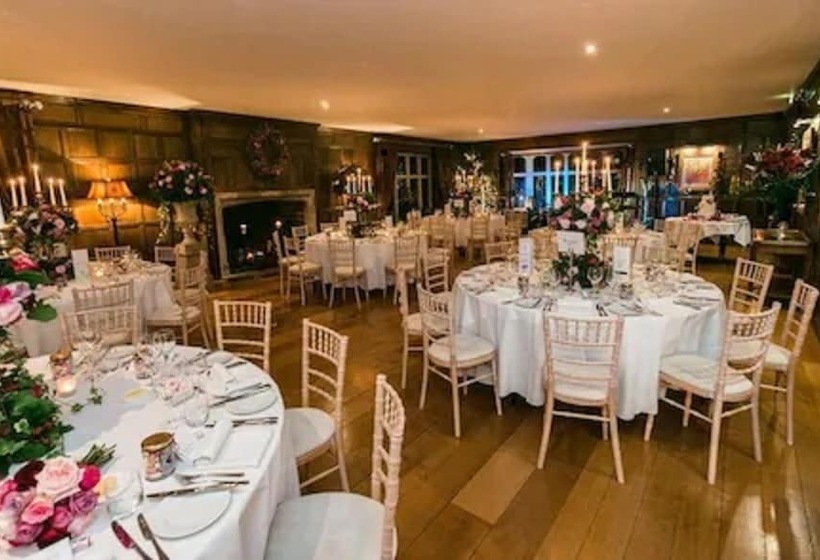 בית מלון כפרי Whatley Manor