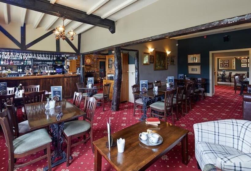 בית מלון כפרי White Horse Farm Inn