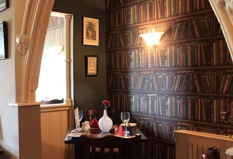 בית מלון כפרי White Horse Farm Inn