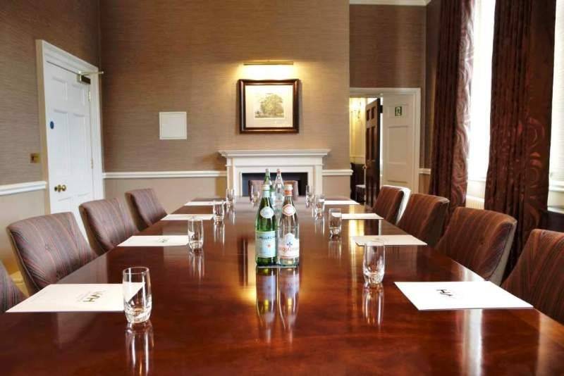 فندق Wivenhoe House