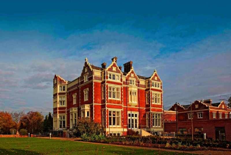 فندق Wivenhoe House