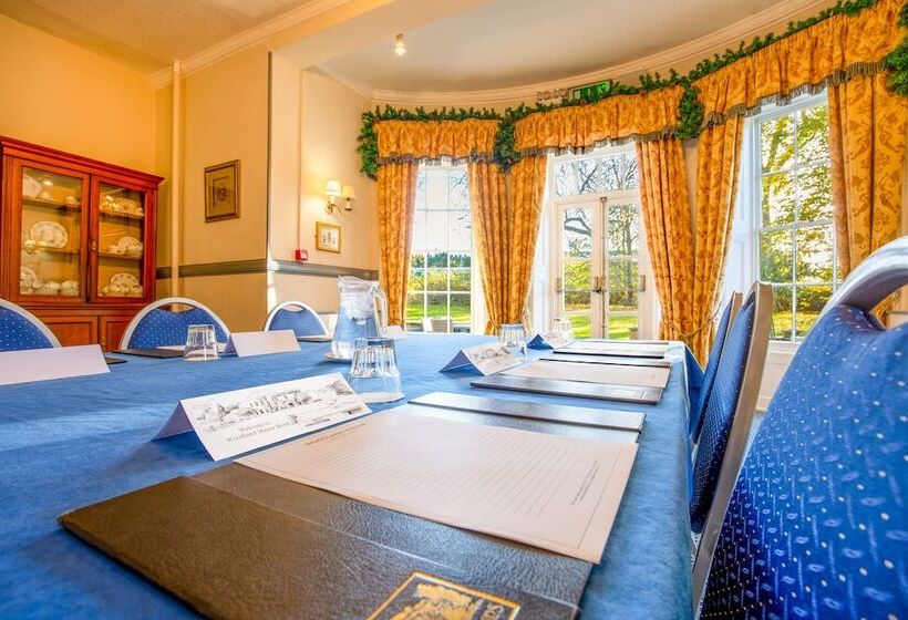 Отель Woodland Manor