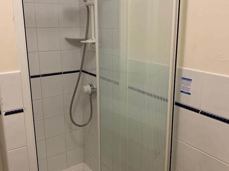 בית מלון כפרי Yelf S