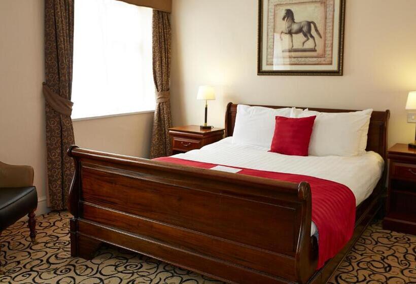 Red Lion Hotel By Greene King Inns