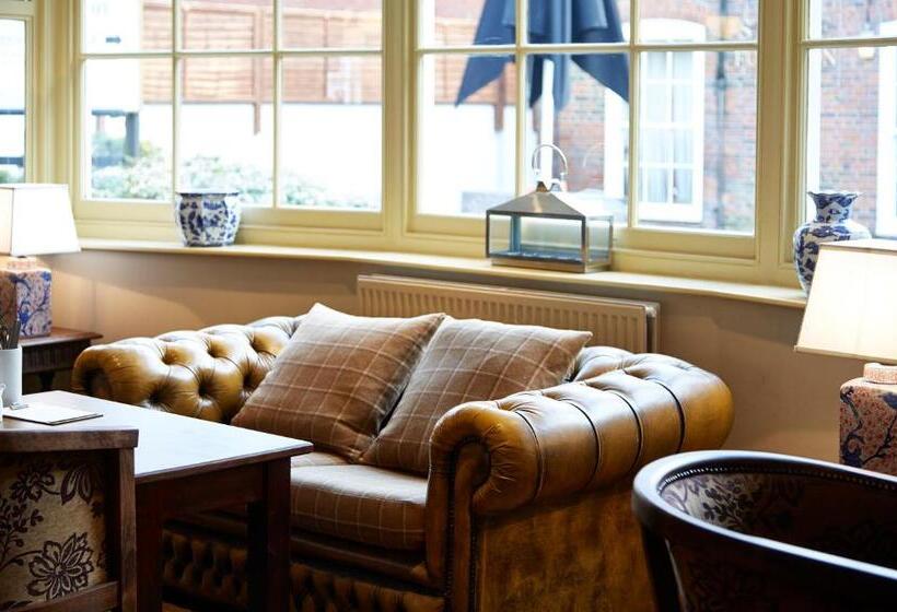 Red Lion Hotel By Greene King Inns