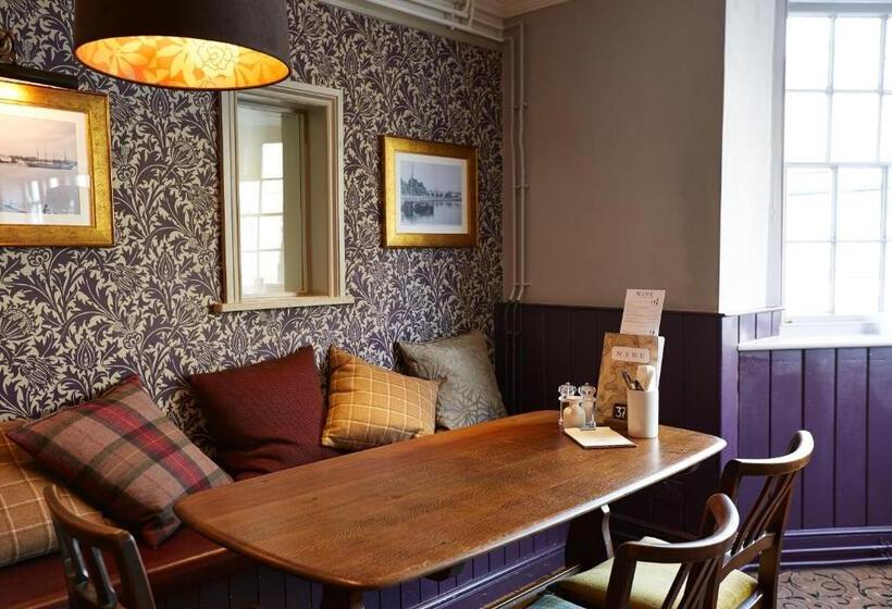 Red Lion Hotel By Greene King Inns