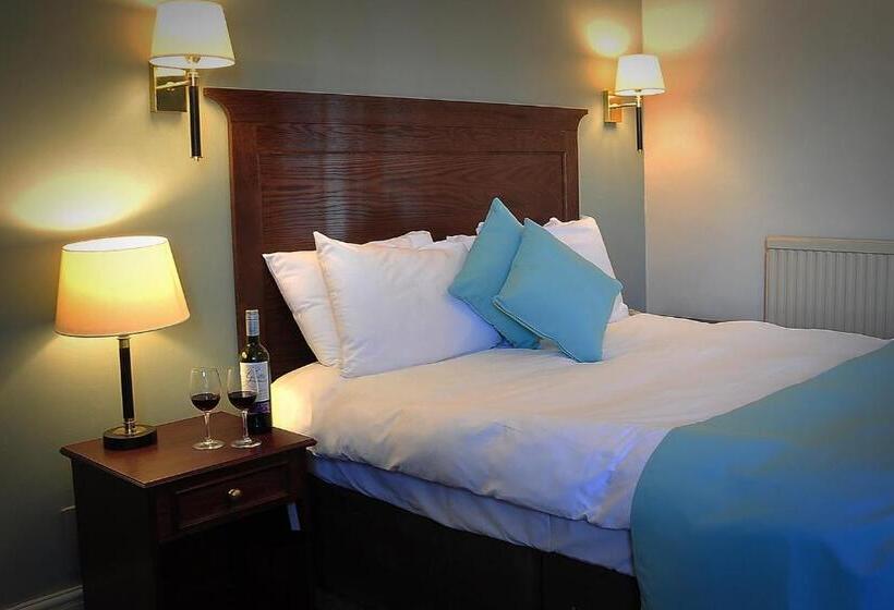 Red Lion Hotel By Greene King Inns