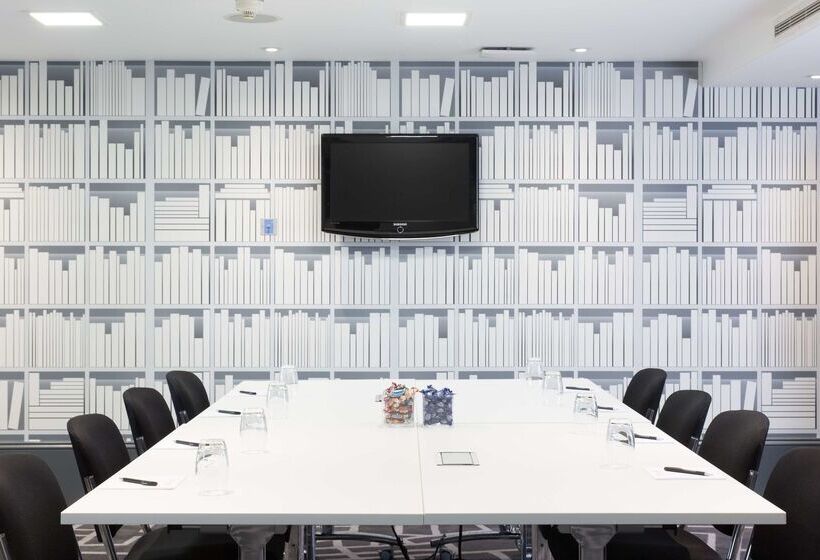 منتجع Village Hotel Wirral