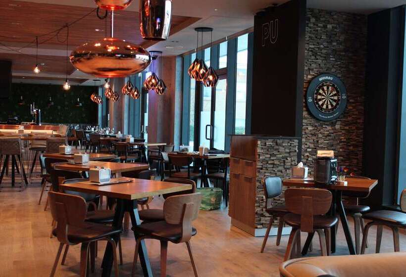 منتجع Village Hotel Wirral