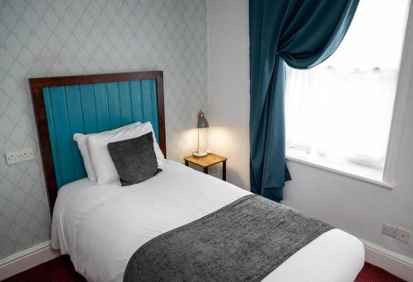 Rising Sun Hotel By Greene King Inns