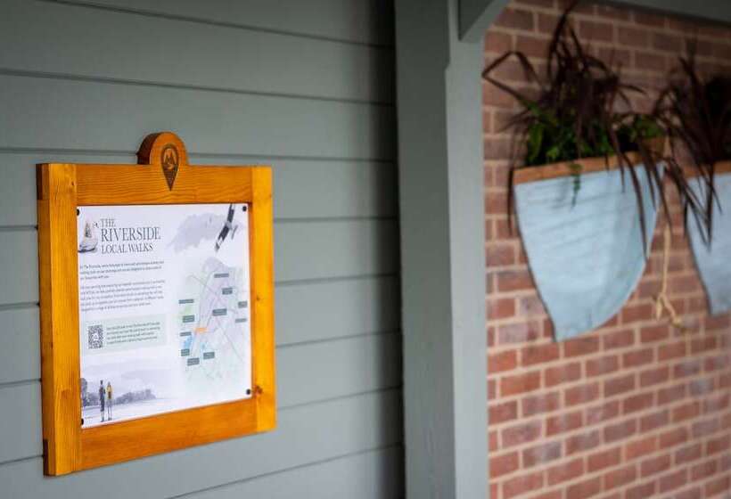 Riverside Hotel By Chef & Brewer Collection