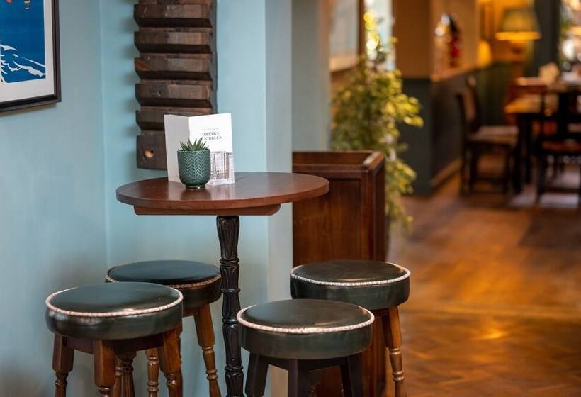 Riverside Hotel By Chef & Brewer Collection