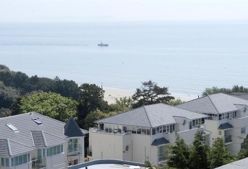 The Riviera Hotel & Apartments   Alum Chine