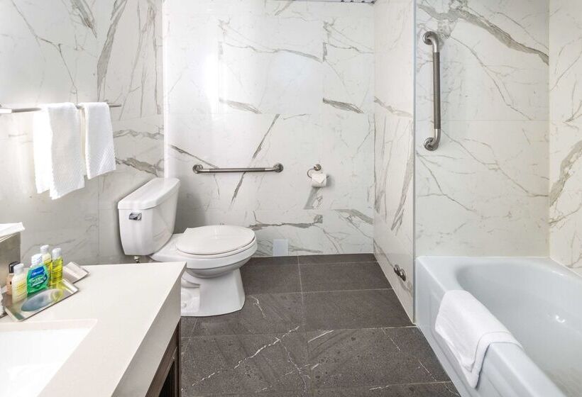 Chateau Cartier Hotel & Resort Ascend Hotel Collection