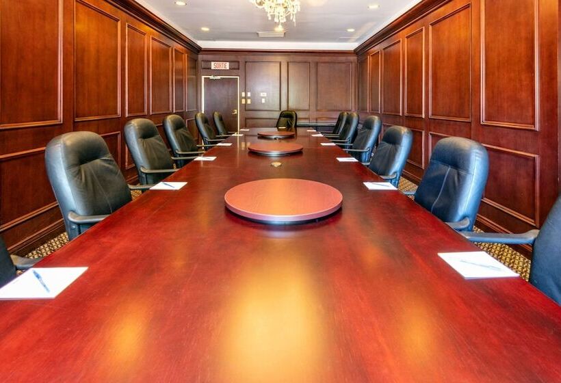 Chateau Cartier Hotel & Resort Ascend Hotel Collection