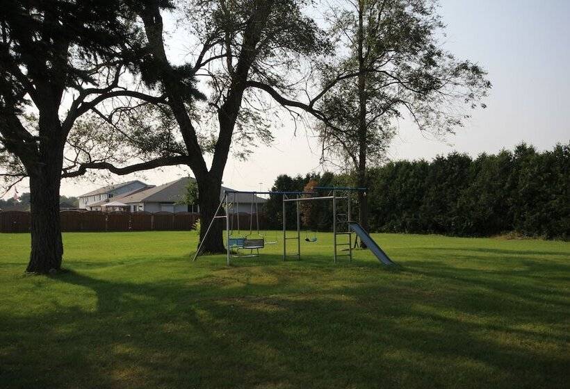 Country Squire Motel