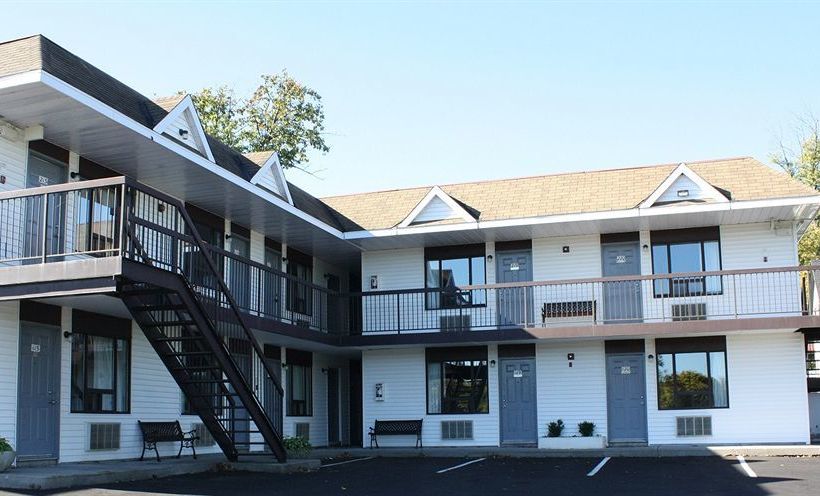 汽车旅馆  Crystal Inn