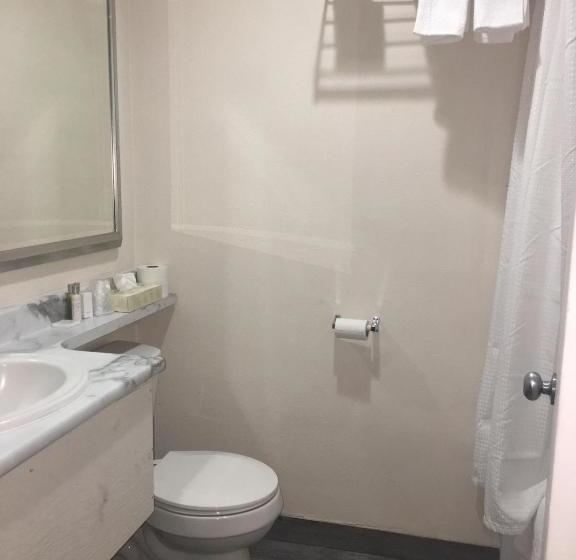 מוטל Knights Inn Prince George